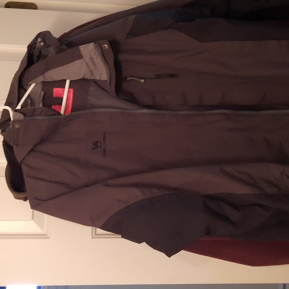 Camel crown rain jacket/fleece liner